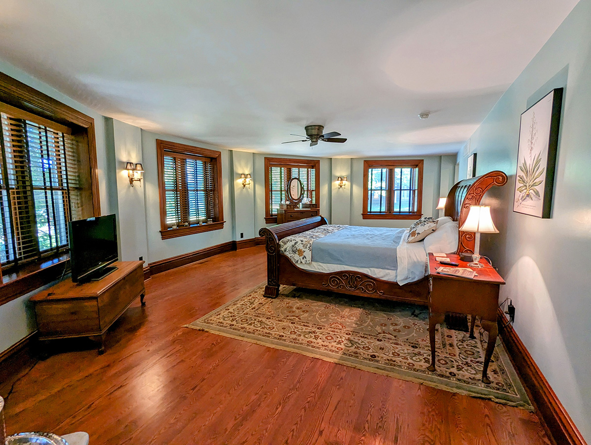 Botanical Garden Grand Suite