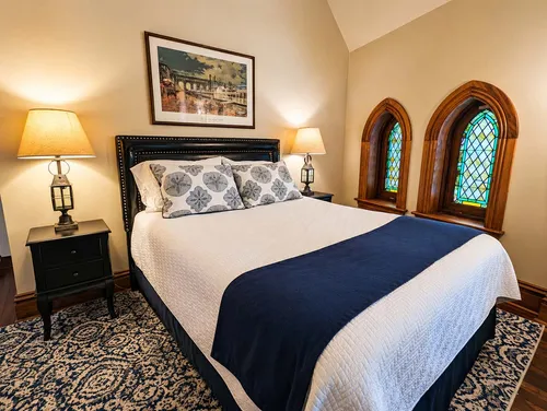 Riverfront Suite bedroom